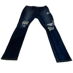 NWT Women’s plus size Levi’s 721. High rise, skinny, distressed. Size 22 W M